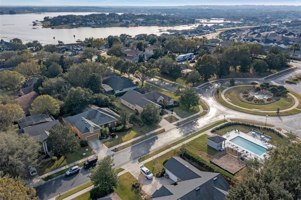 Active With Contract: $390,000 (3 beds, 2 baths, 1477 Square Feet)