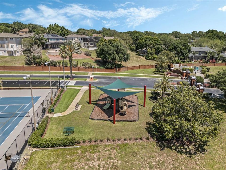 Active With Contract: $390,000 (3 beds, 2 baths, 1477 Square Feet)