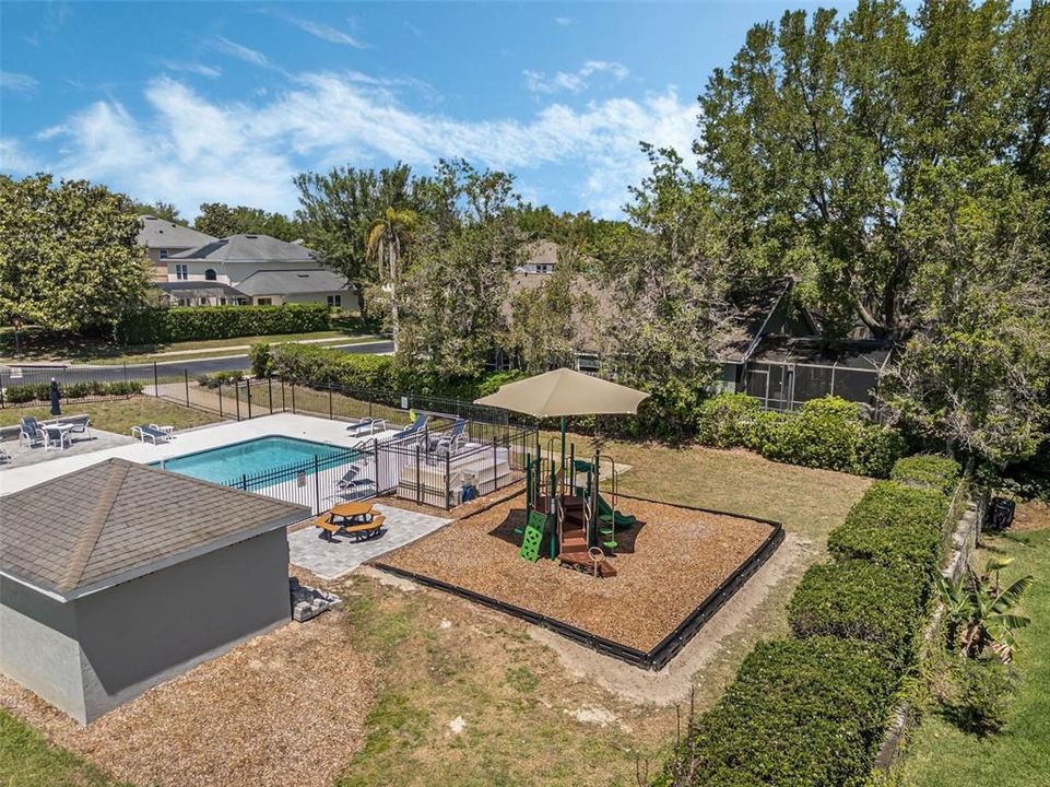 Active With Contract: $390,000 (3 beds, 2 baths, 1477 Square Feet)