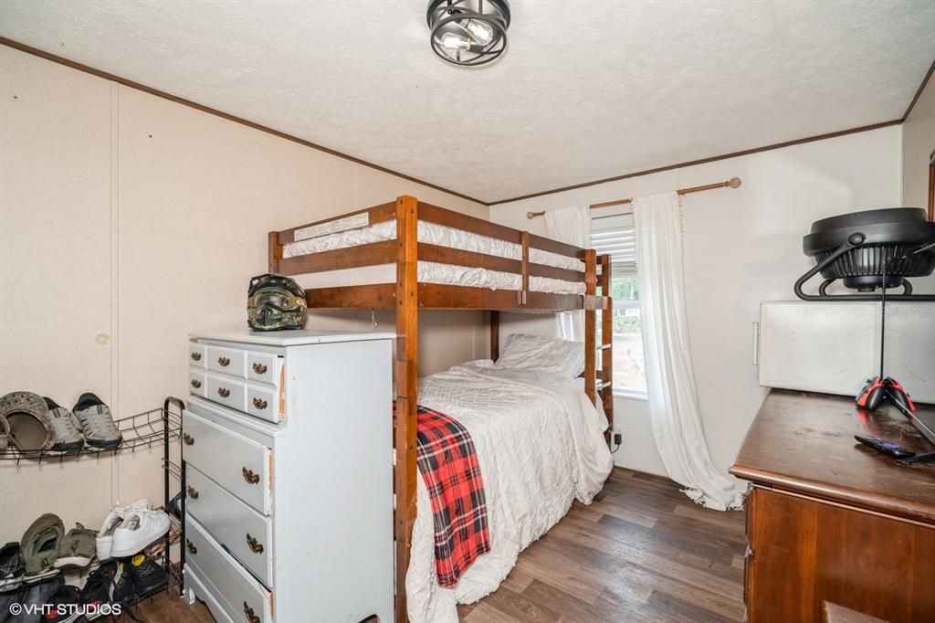 For Sale: $310,000 (4 beds, 2 baths, 1568 Square Feet)