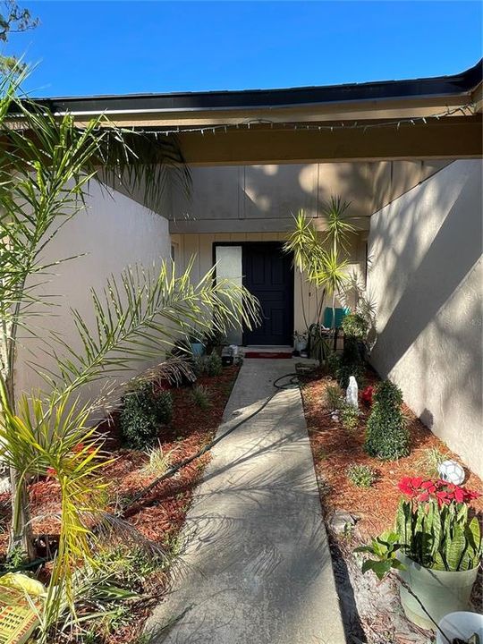 En Venta: $350,000 (4 camas, 2 baños, 2198 Pies cuadrados)