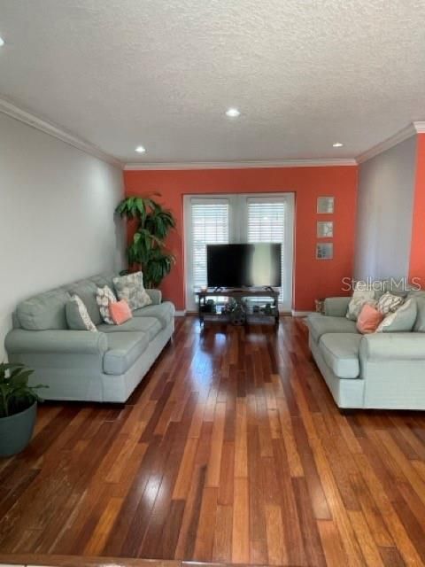 En Venta: $350,000 (4 camas, 2 baños, 2198 Pies cuadrados)