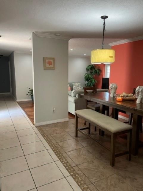 En Venta: $350,000 (4 camas, 2 baños, 2198 Pies cuadrados)