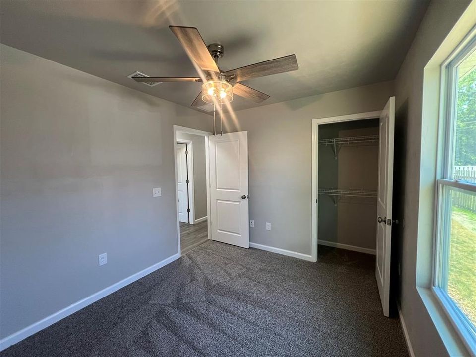 For Sale: $245,000 (3 beds, 2 baths, 1200 Square Feet)