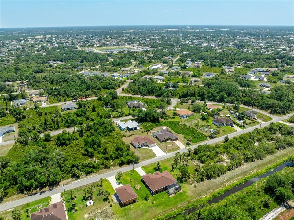 Activo con contrato: $439,900 (3 camas, 2 baños, 1725 Pies cuadrados)