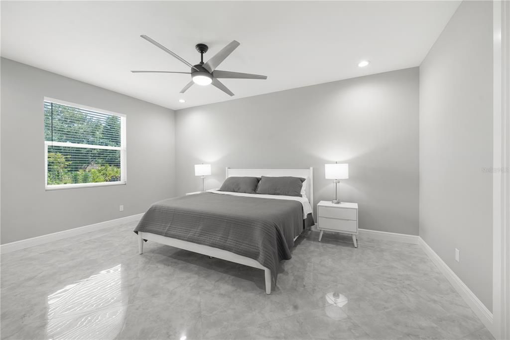 Activo con contrato: $439,900 (3 camas, 2 baños, 1725 Pies cuadrados)