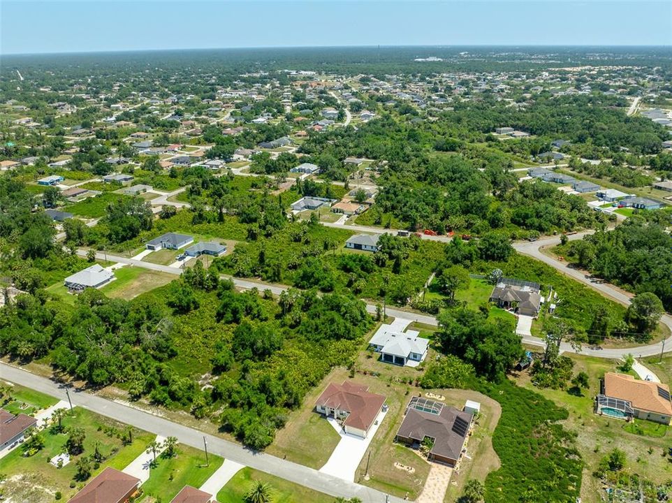 Activo con contrato: $439,900 (3 camas, 2 baños, 1725 Pies cuadrados)