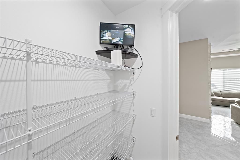 Activo con contrato: $439,900 (3 camas, 2 baños, 1725 Pies cuadrados)