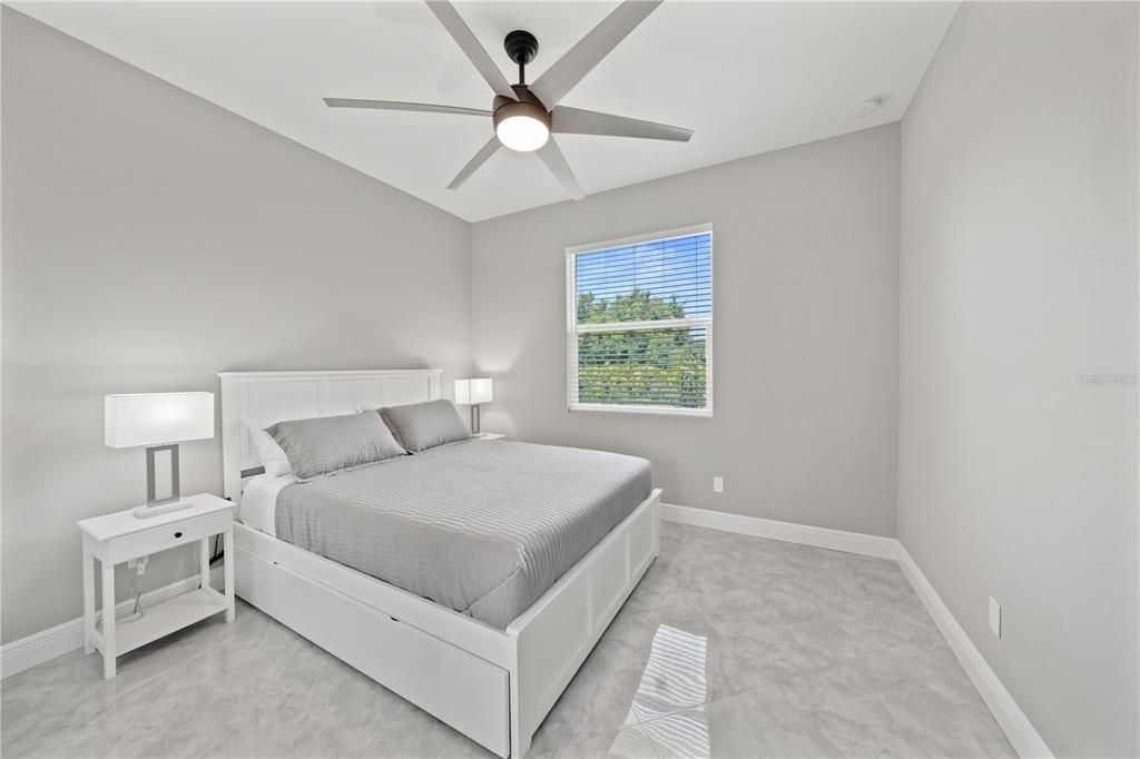 Activo con contrato: $439,900 (3 camas, 2 baños, 1725 Pies cuadrados)