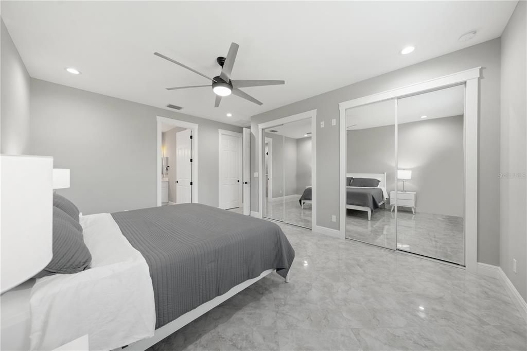 Activo con contrato: $439,900 (3 camas, 2 baños, 1725 Pies cuadrados)