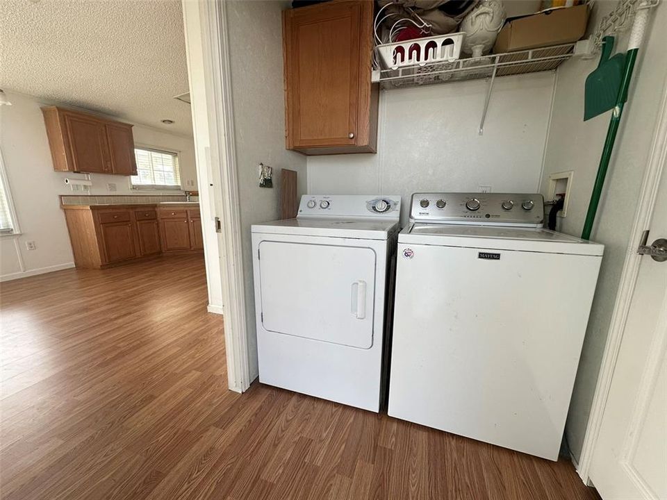 Active With Contract: $129,900 (3 beds, 2 baths, 1218 Square Feet)