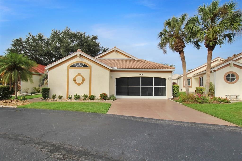 For Rent: $5,500 (2 beds, 2 baths, 1828 Square Feet)