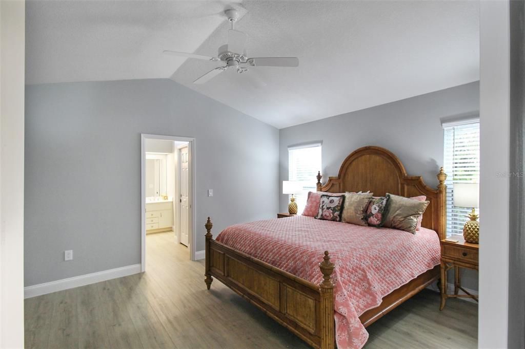 For Rent: $5,500 (2 beds, 2 baths, 1828 Square Feet)