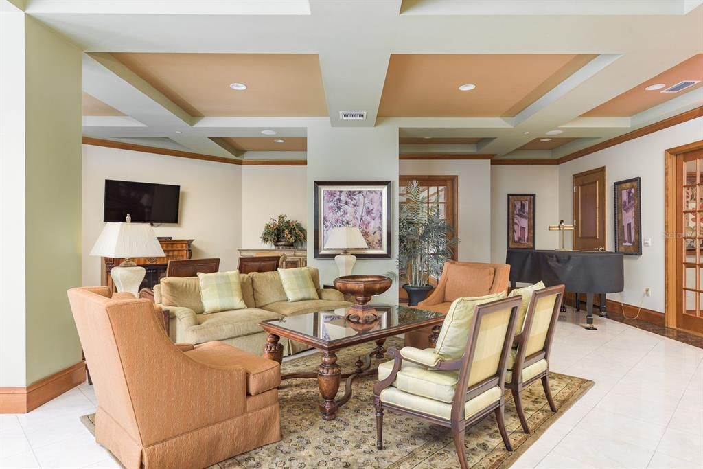 Active With Contract: $2,100,000 (3 beds, 3 baths, 2521 Square Feet)