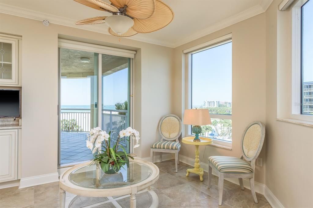 Active With Contract: $2,100,000 (3 beds, 3 baths, 2521 Square Feet)