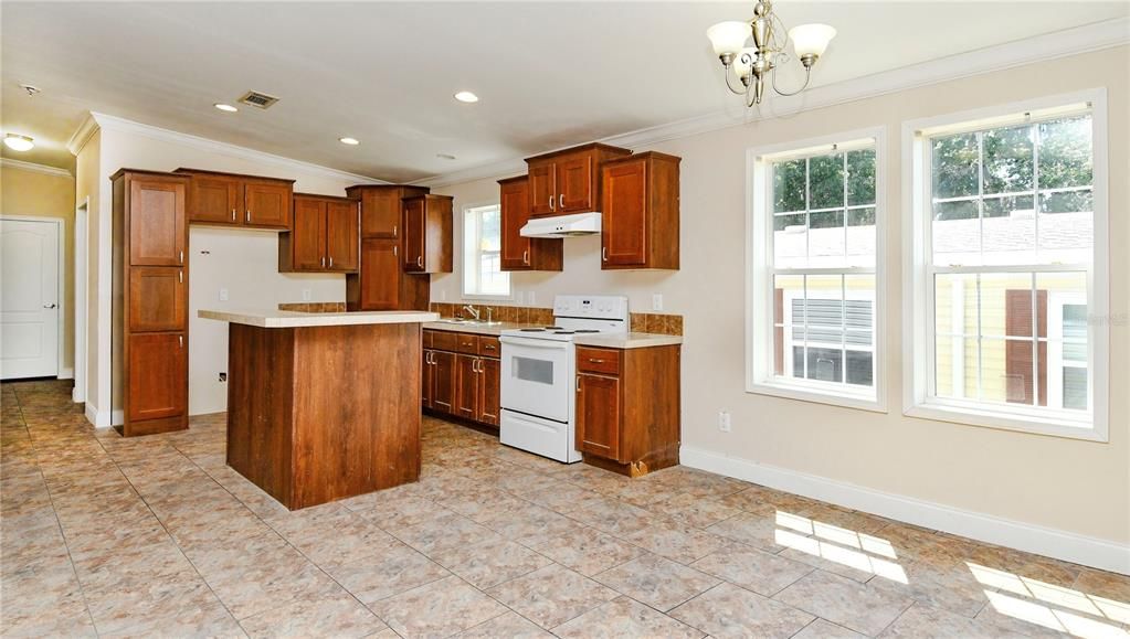 待售: $179,000 (2 贝兹, 2 浴室, 1512 平方英尺)