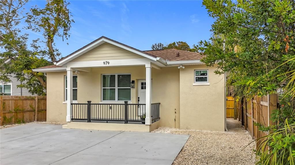 Recently Sold: $567,500 (5 beds, 0 baths, 2007 Square Feet)