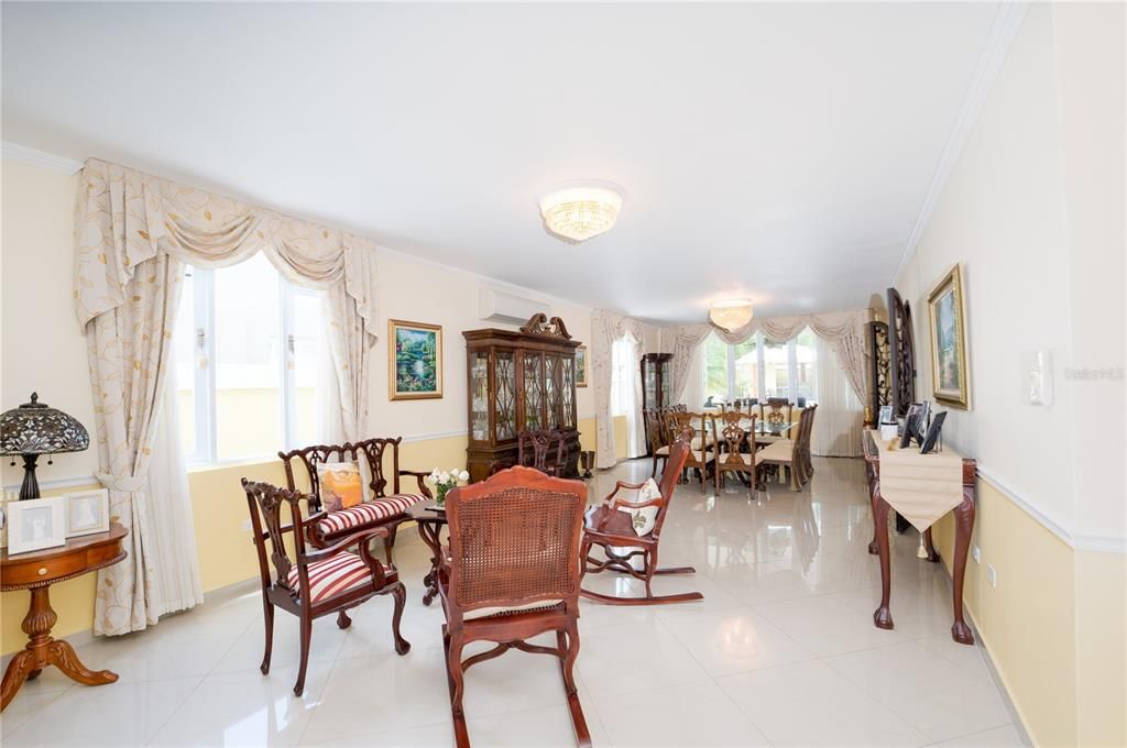 En Venta: $1,595,000 (6 camas, 3 baños, 6000 Pies cuadrados)