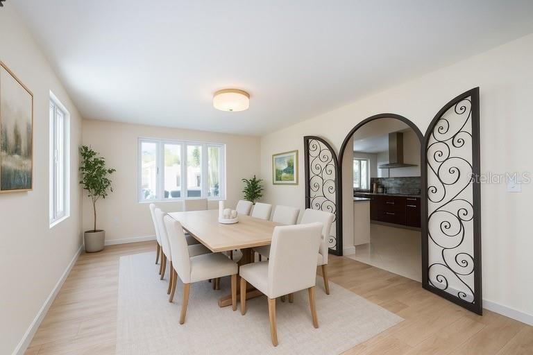 En Venta: $1,595,000 (6 camas, 3 baños, 6000 Pies cuadrados)