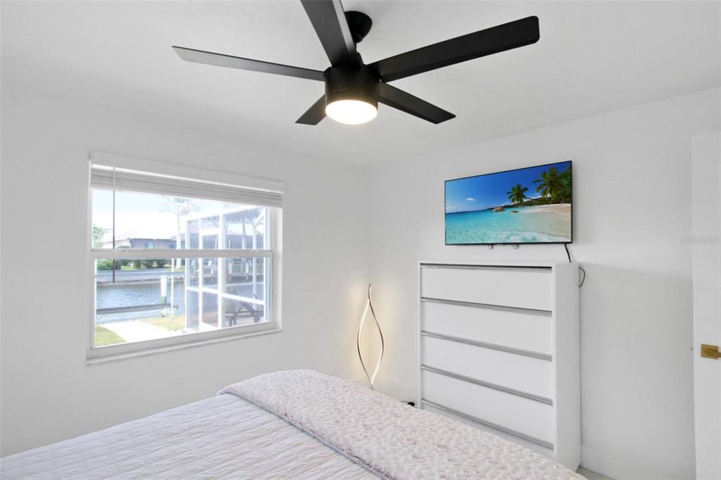 出租: $5,500 (3 贝兹, 2 浴室, 2085 平方英尺)