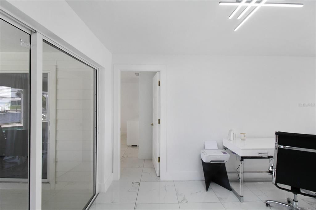 出租: $5,500 (3 贝兹, 2 浴室, 2085 平方英尺)