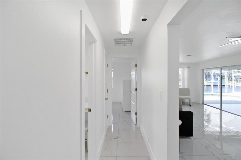 出租: $5,500 (3 贝兹, 2 浴室, 2085 平方英尺)