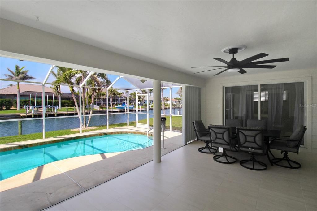 出租: $5,500 (3 贝兹, 2 浴室, 2085 平方英尺)