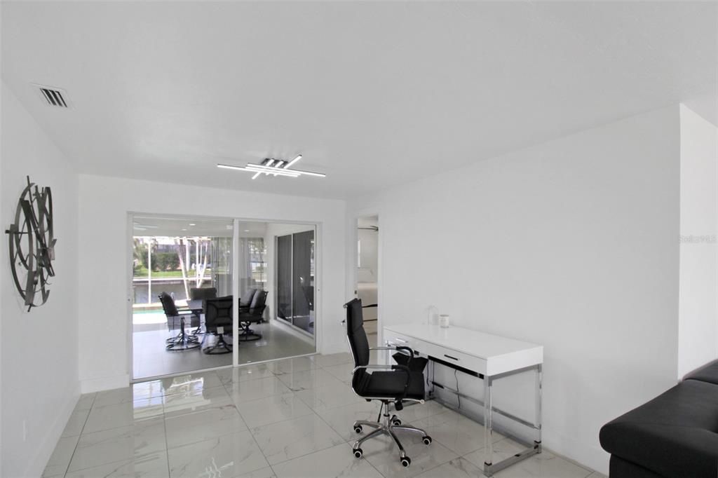 出租: $5,500 (3 贝兹, 2 浴室, 2085 平方英尺)