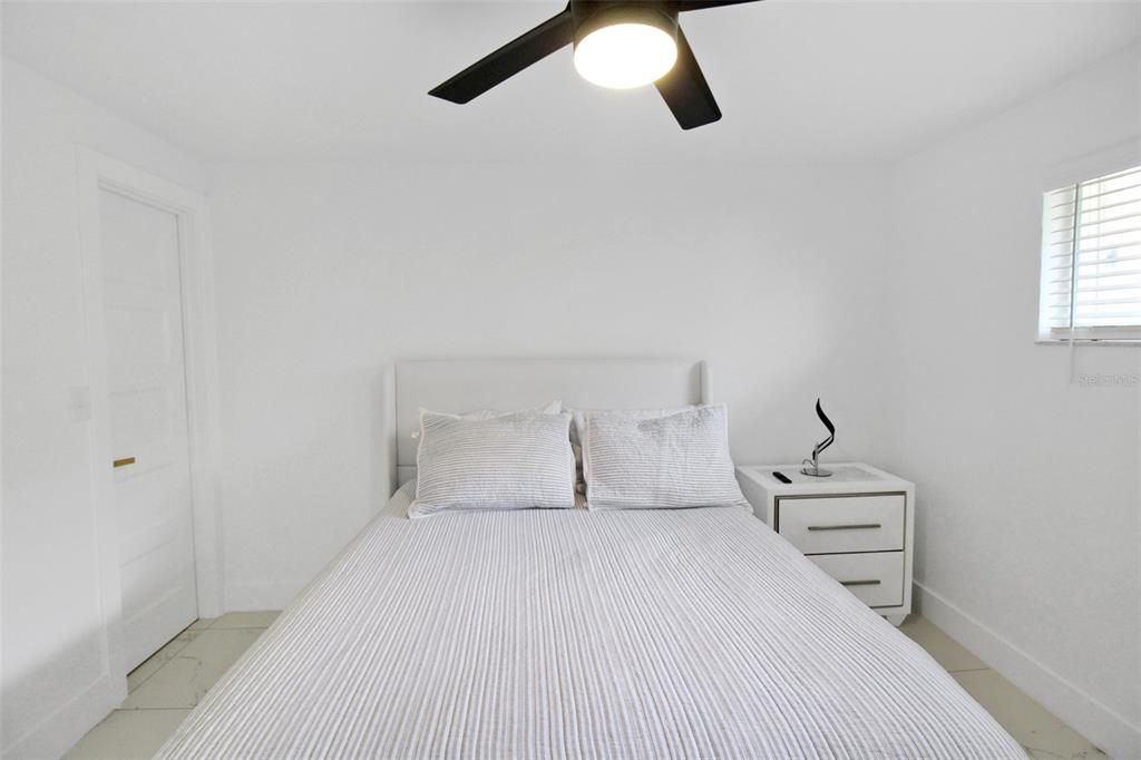 出租: $5,500 (3 贝兹, 2 浴室, 2085 平方英尺)