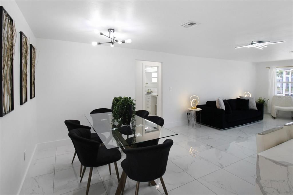 出租: $5,500 (3 贝兹, 2 浴室, 2085 平方英尺)