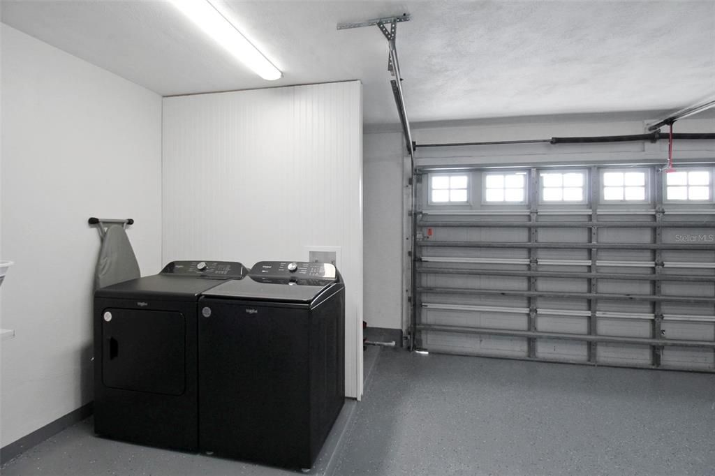 出租: $5,500 (3 贝兹, 2 浴室, 2085 平方英尺)