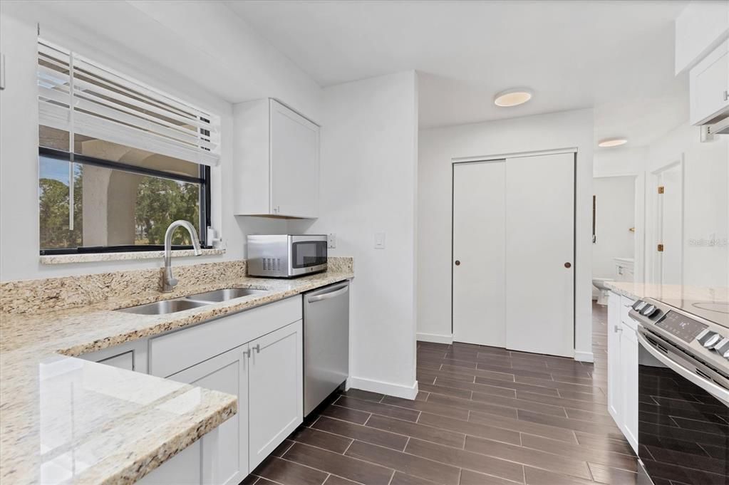 En Venta: $610,000 (4 camas, 0 baños, 2318 Pies cuadrados)