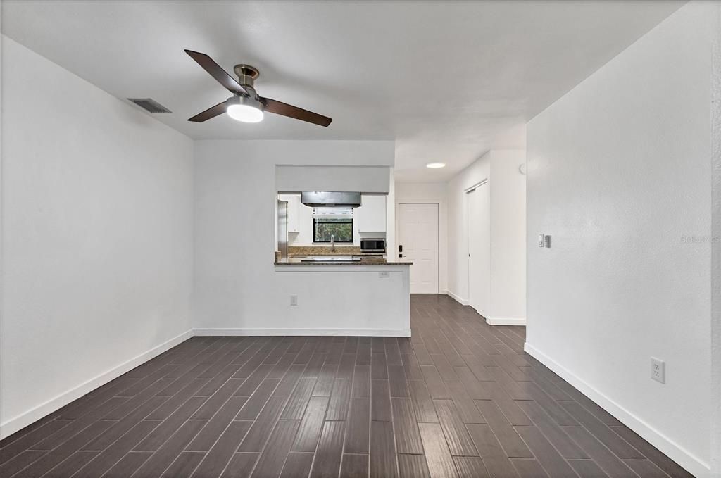 En Venta: $610,000 (4 camas, 0 baños, 2318 Pies cuadrados)