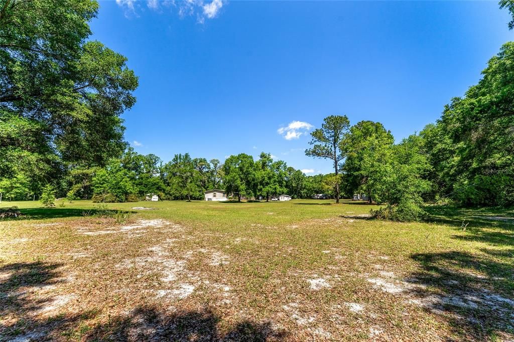 待售: $800,000 (6.00 acres)