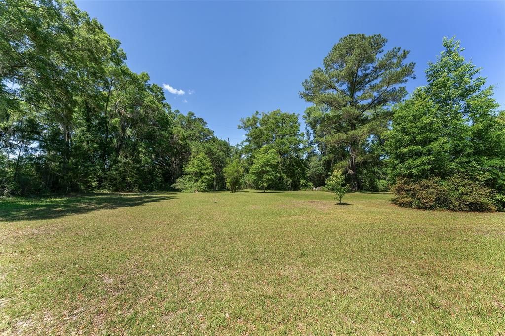 待售: $800,000 (6.00 acres)