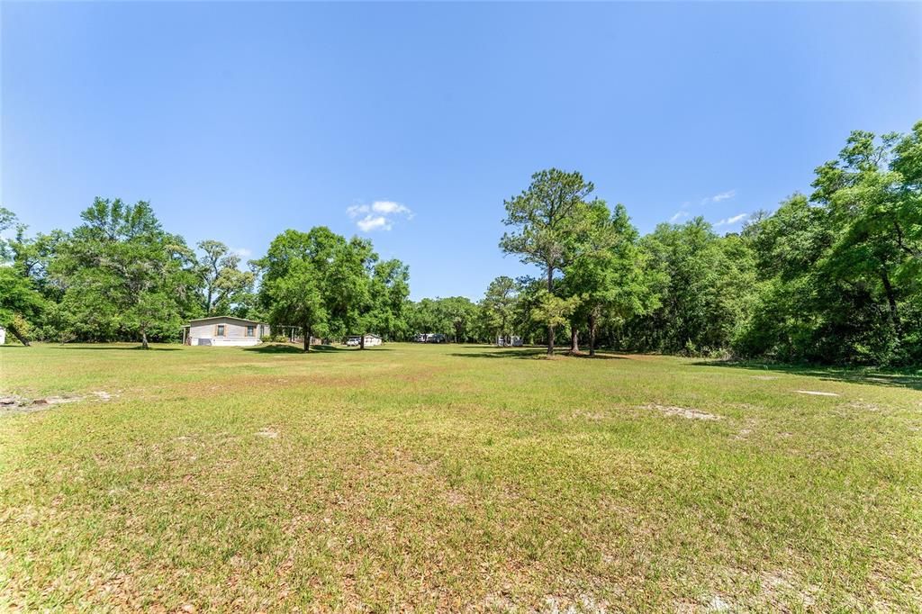 待售: $800,000 (6.00 acres)