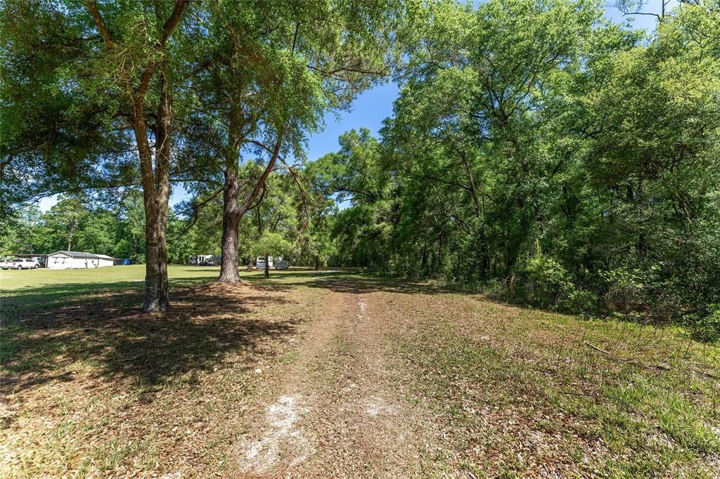 待售: $800,000 (6.00 acres)