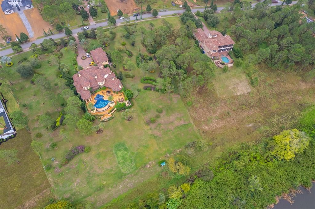 待售: $1,175,000 (1.25 acres)