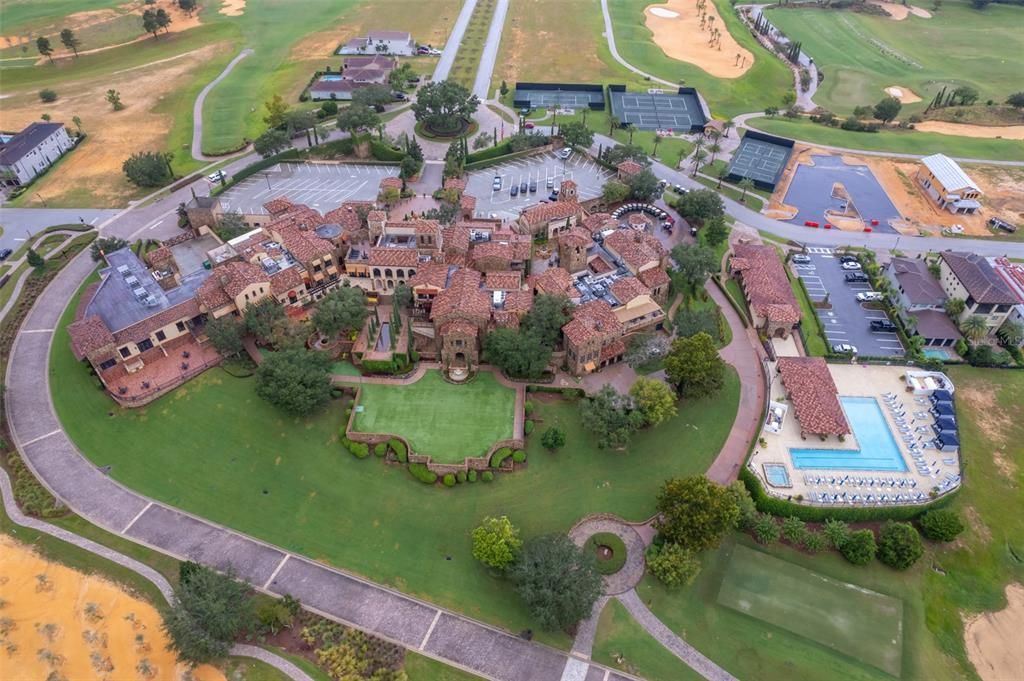 待售: $1,175,000 (1.25 acres)