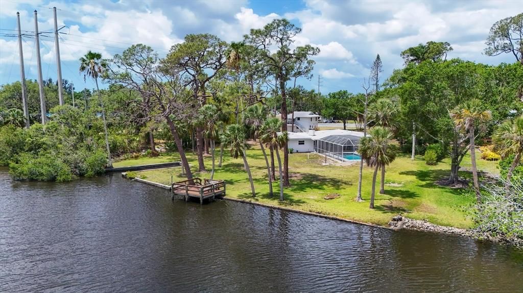 合同活跃: $675,000 (3 贝兹, 2 浴室, 1810 平方英尺)