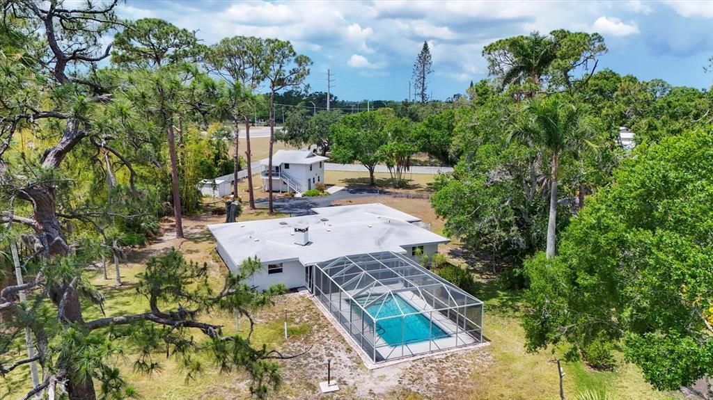 合同活跃: $675,000 (3 贝兹, 2 浴室, 1810 平方英尺)