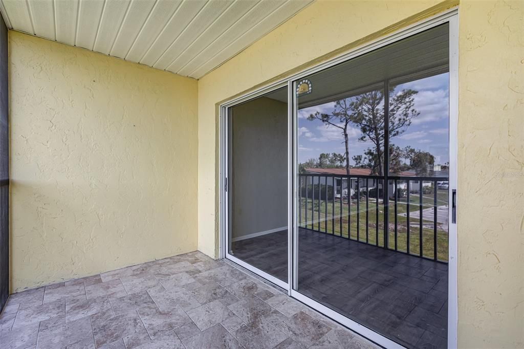 For Sale: $170,000 (2 beds, 2 baths, 1110 Square Feet)