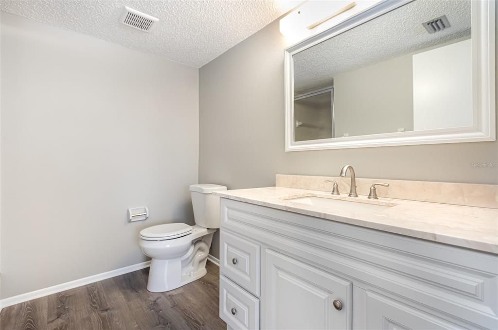 For Sale: $170,000 (2 beds, 2 baths, 1110 Square Feet)