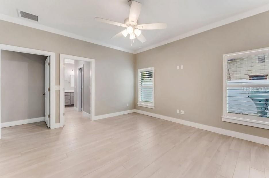 Под контрактом: $549,000 (3 спален, 2 ванн, 2191 Квадратных фут)