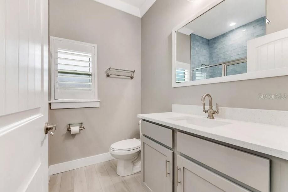 Под контрактом: $549,000 (3 спален, 2 ванн, 2191 Квадратных фут)