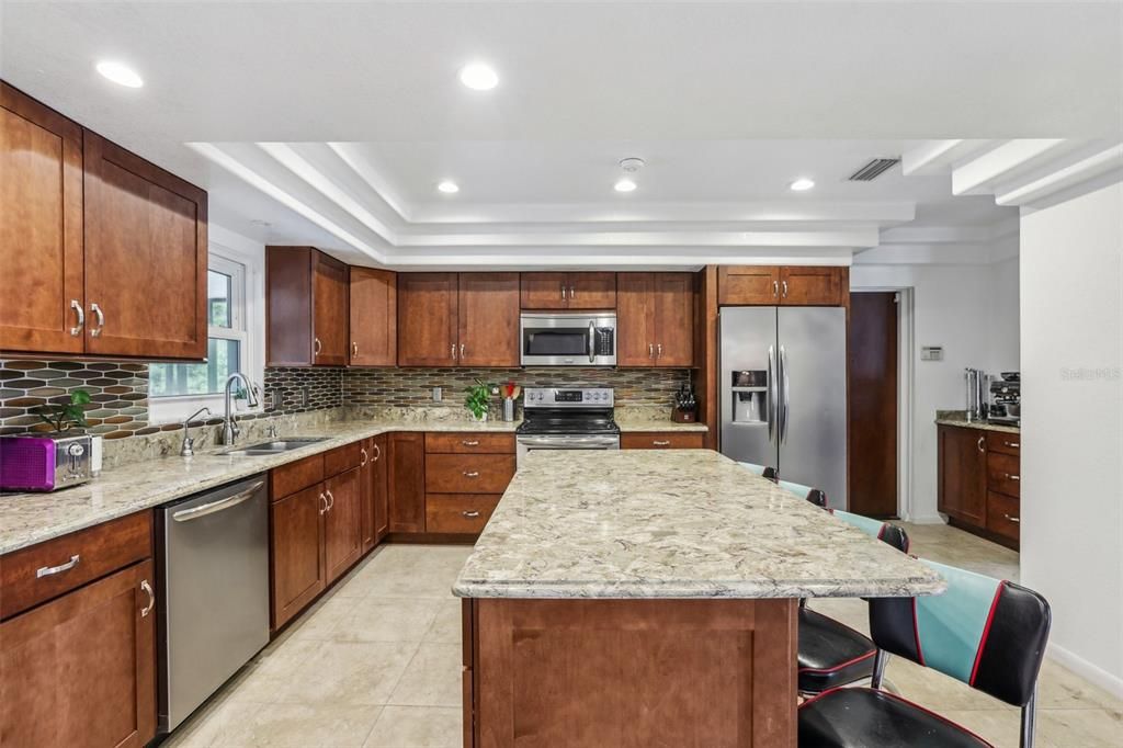 For Sale: $545,000 (3 beds, 2 baths, 1968 Square Feet)