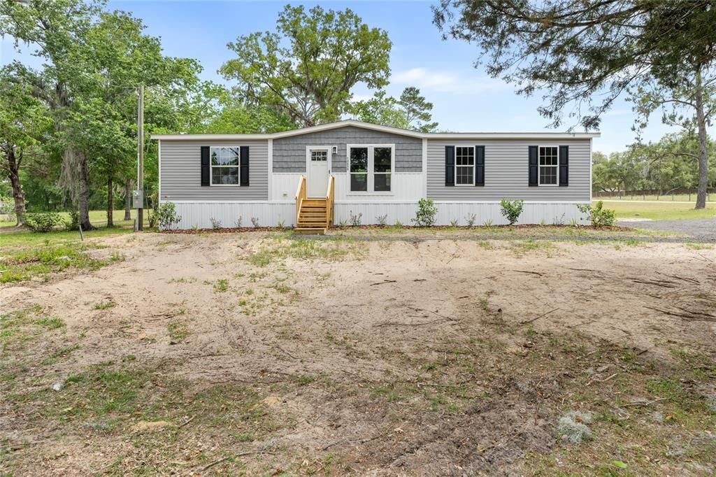 Recently Sold: $255,000 (3 beds, 2 baths, 1493 Square Feet)