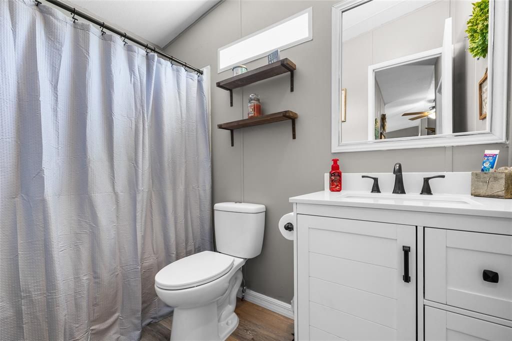 For Sale: $399,000 (3 beds, 2 baths, 1296 Square Feet)