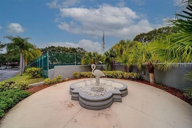 For Rent: $2,499 (2 beds, 2 baths, 1087 Square Feet)