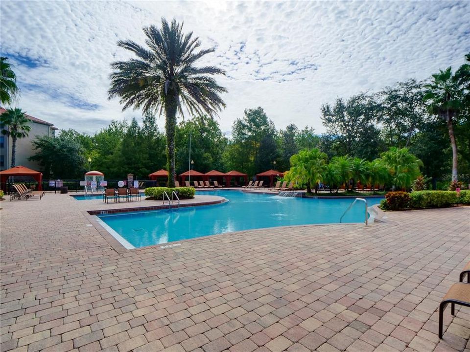 Active With Contract: $205,000 (3 beds, 2 baths, 1244 Square Feet)